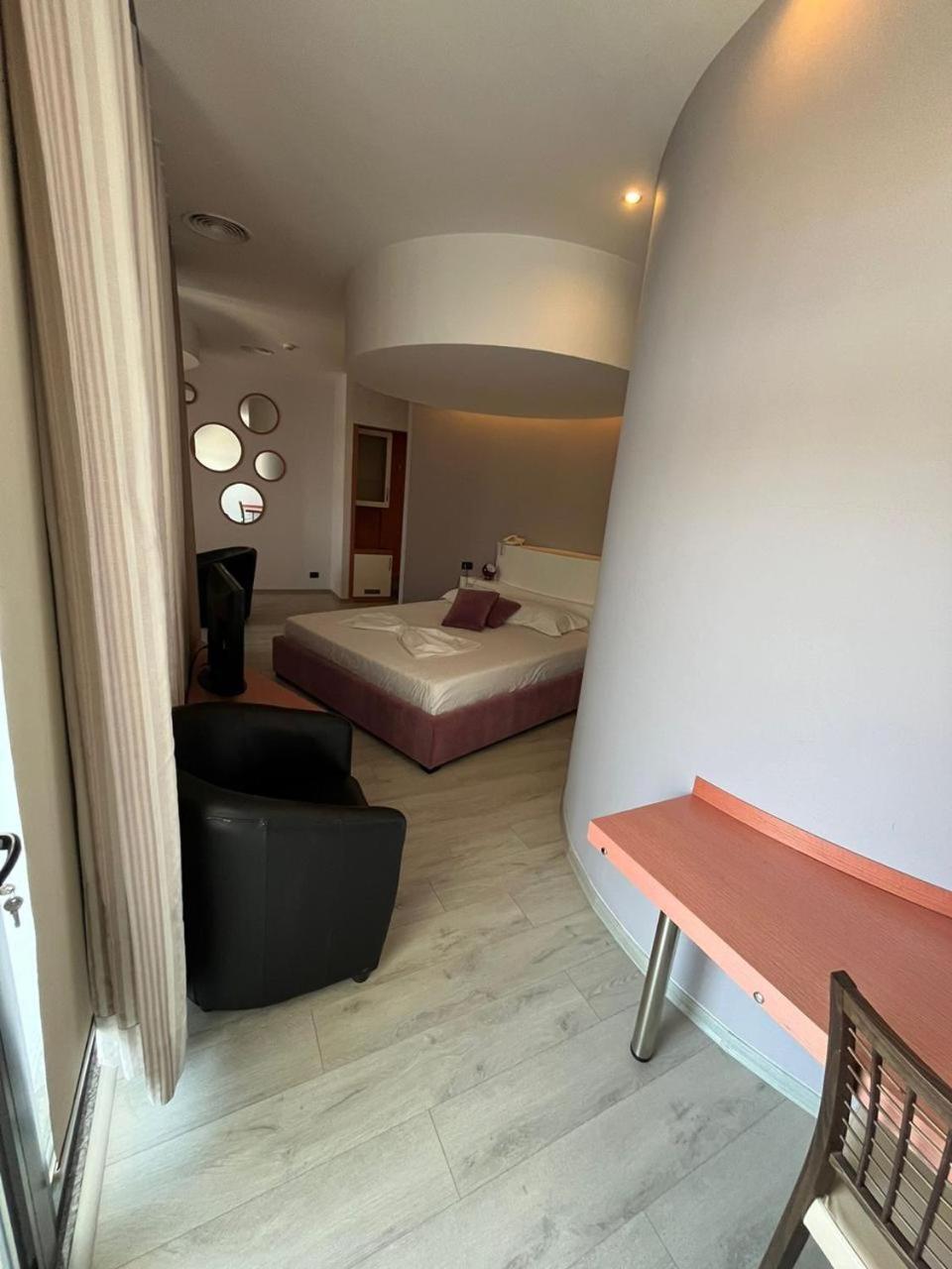 Icon Hotel Vlorë Exteriér fotografie