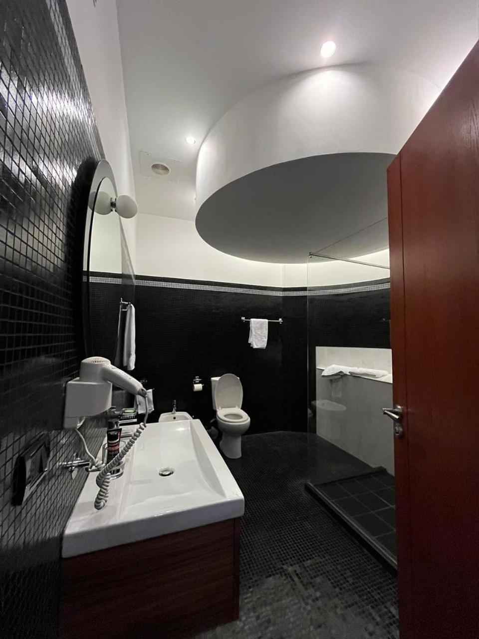 Icon Hotel Vlorë Exteriér fotografie